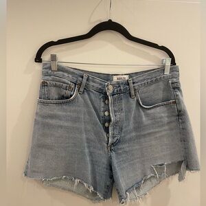 a golden Parker Long Shorte 29